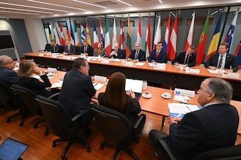 Foto de archivo: Representantes de