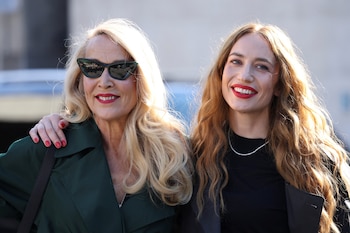 La supermodelo destaca la relevancia de Vivienne Westwood en su visión de la moda y recuerda el valor de imponer límites personales y éticos en su carrera (REUTERS/Mina Kim)