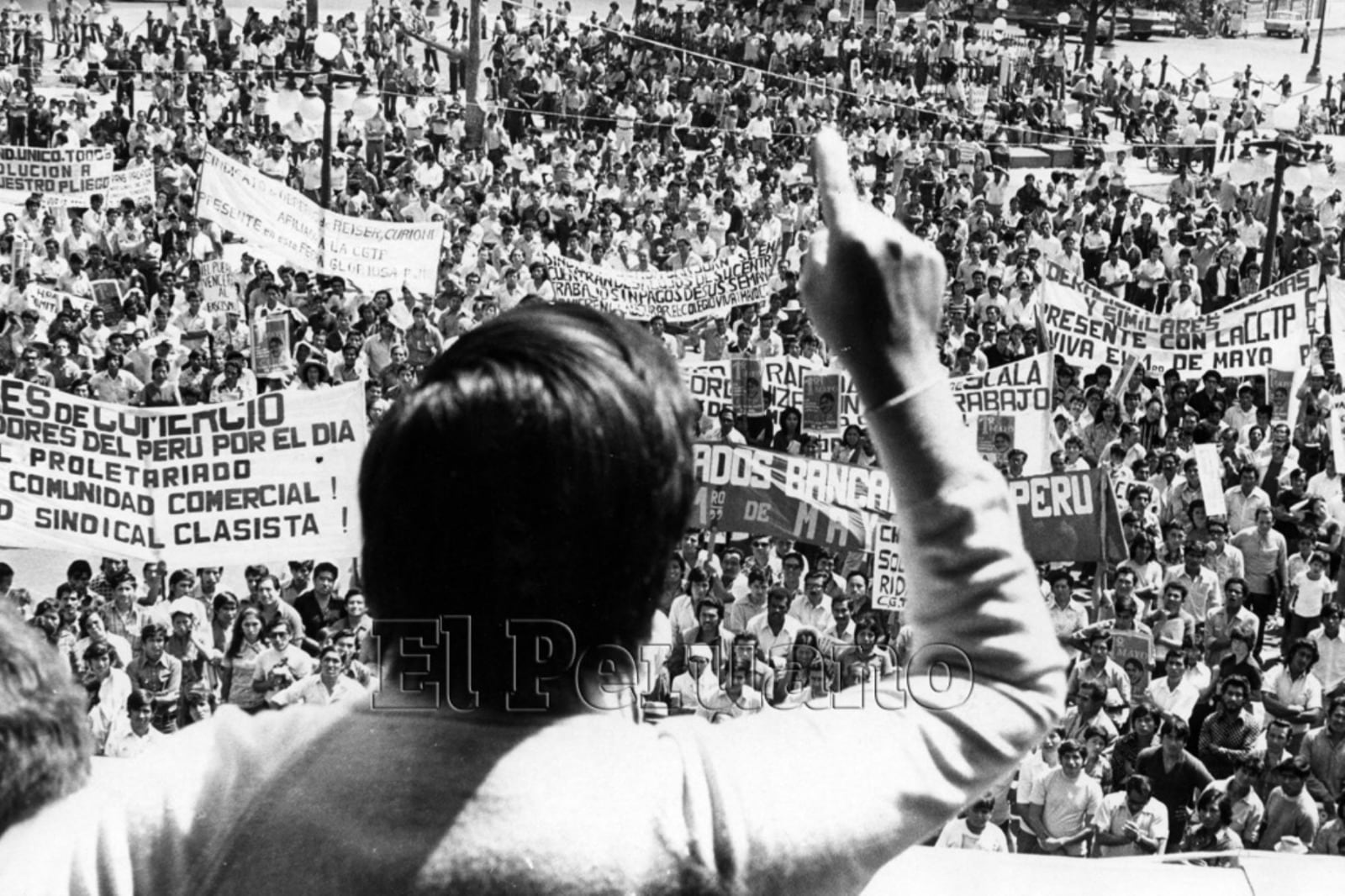Feriados en Perú. Día del Trabajador en 1975. (Foto: archivo El Peruano)