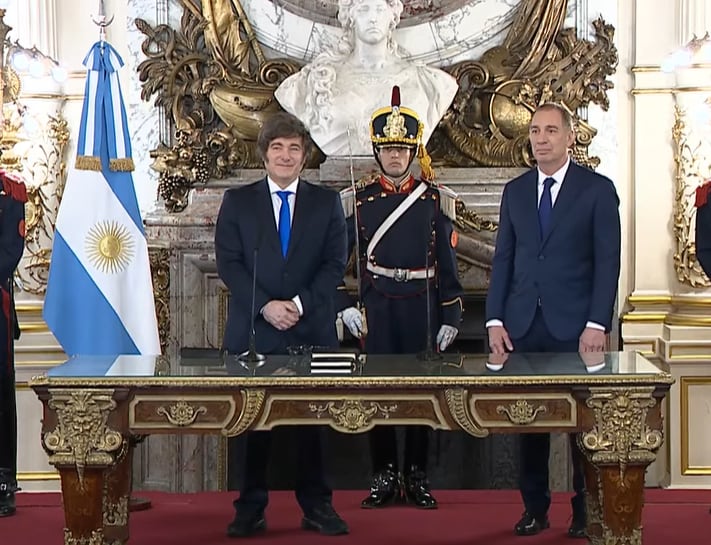 Diego Santilli jurando como ministro del Interior: ahora será jefe de Gabinete