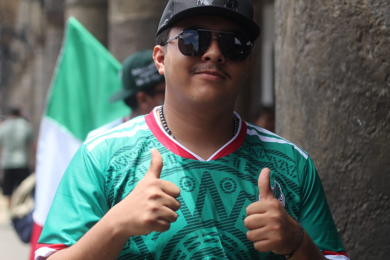 Aficionados disfrutan el ambiente previo al México vs Corea (Zurisaddai González - INFOBAE)