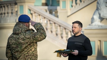 Zelenski afirma que Rusia presiona con un nuevo ultimátum: "Ucrania tiene dos meses para salir del Donbás"