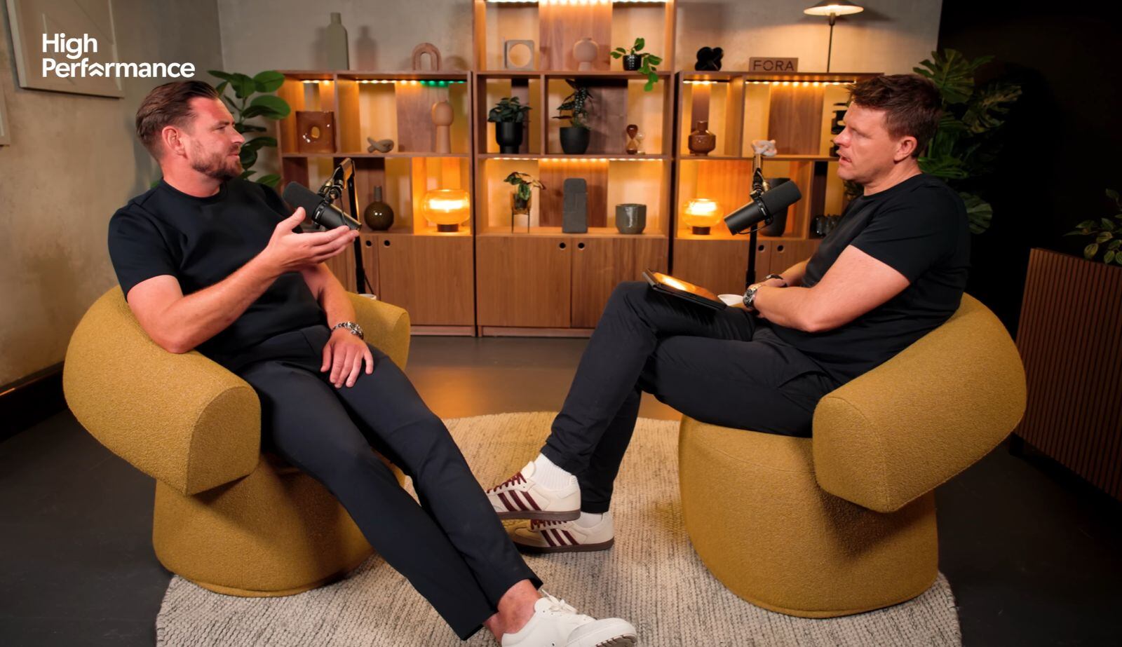 Scanes explicó en el High Performance Podcast cómo su rol fue clave para conectar al piloto con ingenieros, mecánicos y directivos (Captura de video: YouTube/High Performance)