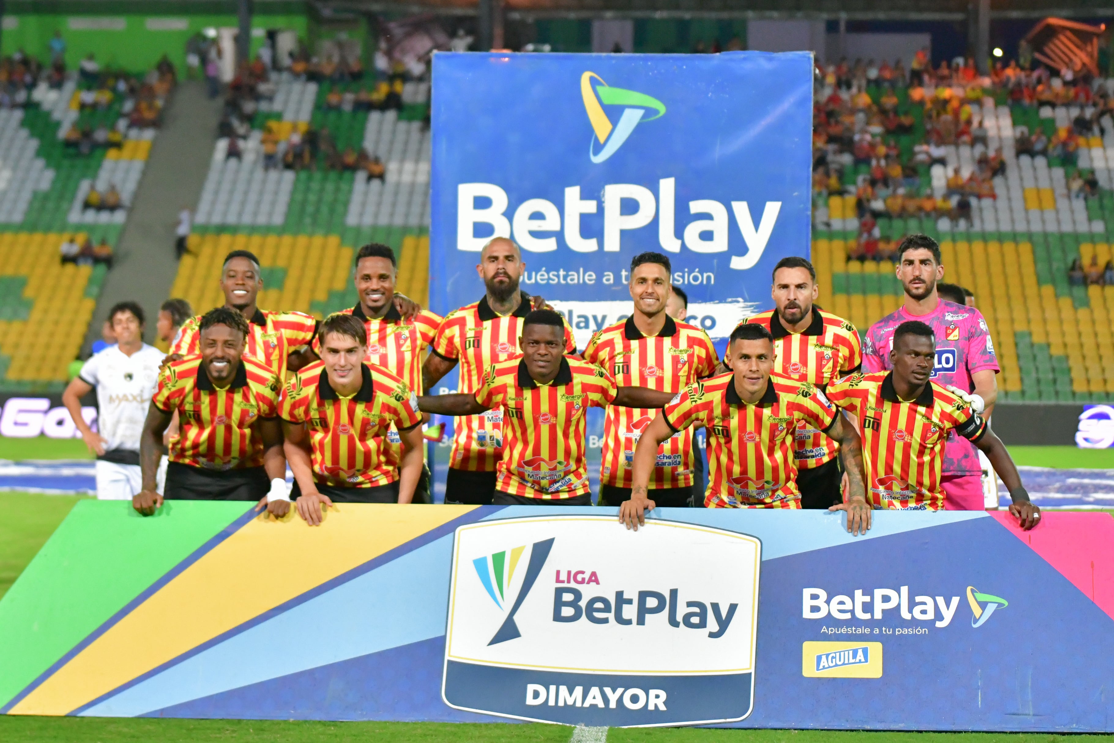 El Deportivo Pereira vive una crisis profunda, desde que quedó campeón en 2022, y que lo conllevó a perder el reconocimiento deportivo - crédito Sebastián Henao/Colprensa