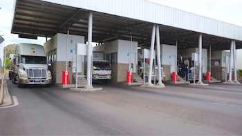 El sistema aduanero utiliza escáneres de inspección no intrusiva y gestión de riesgo para la revisión de mercancías de comercio exterior.