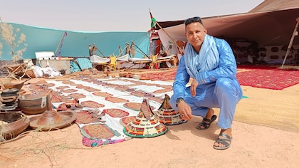 La nueva generación de saharauis se mueve entre las redes sociales y el deseo de emigrar:  “No somos los mismos de hace 20 años”