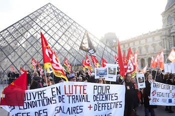 El Museo del Louvre cierra