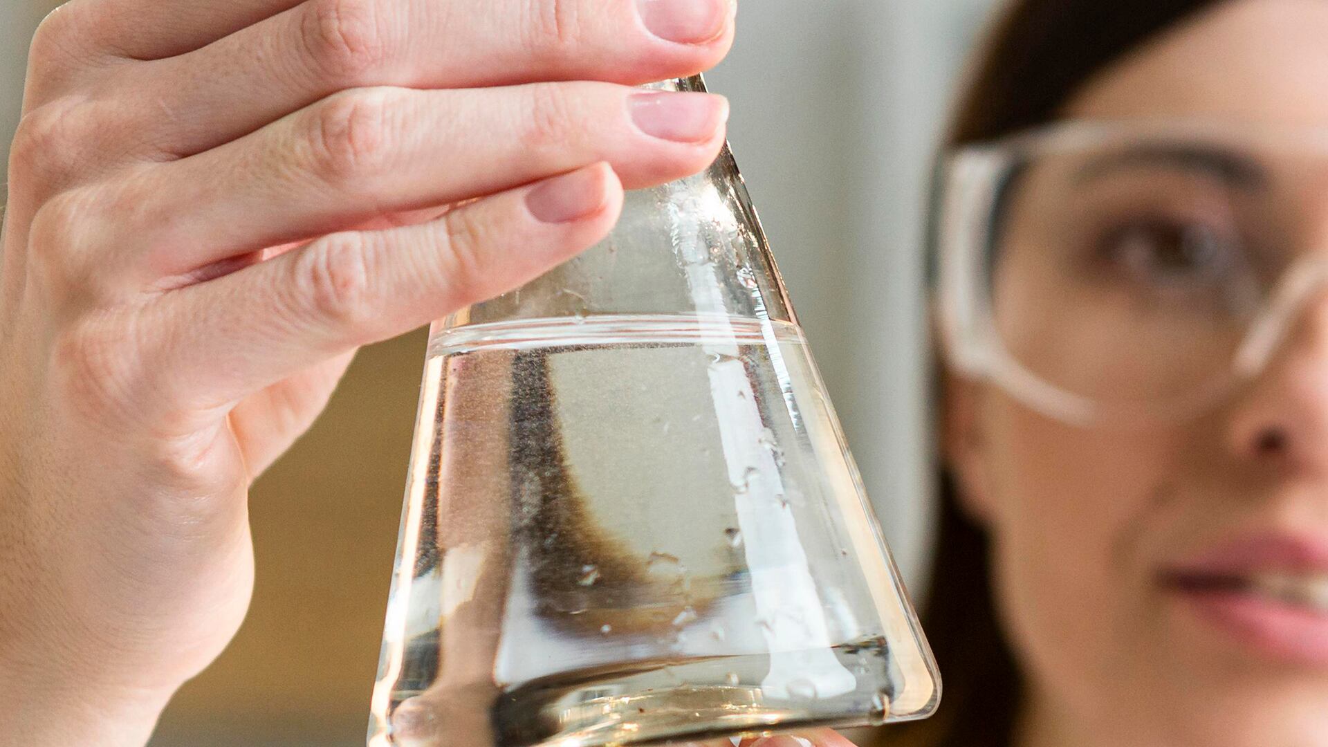 El diagrama elaborado por el Instituto Técnológico de Buenos Aires recopiló más de 350 muestras de fuentes subterráneas y superficiales (Freepik)