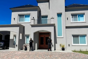 Fachada de una de las