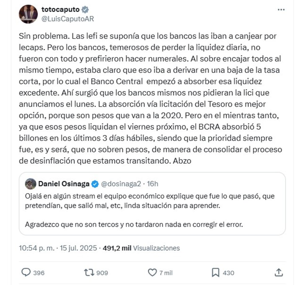 Caputo detalló cómo frenaron la suba del dólar: absorción de pesos y licitación de Lecaps