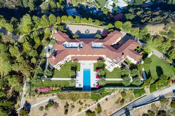 La mansión donde viven los