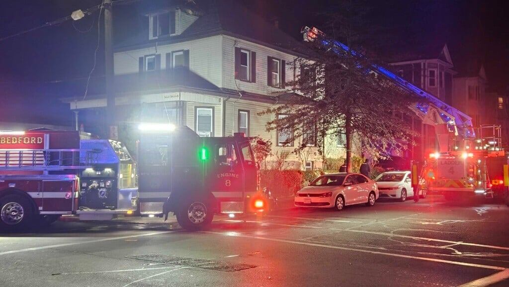 La comunidad universitaria de Providence recibió instrucciones de refugiarse mientras la policía buscaba al sospechoso del tiroteo cerca del edificio Barus & Holley