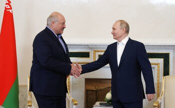 Lukashenko y Putin, este domingo (Sputnik/Reuters)