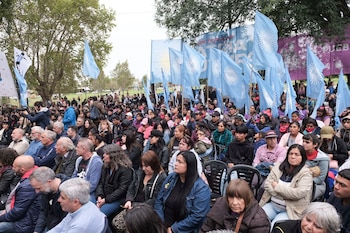 Andres Larroque y Carli Bianco lanzamiento Patria y Futuro