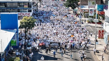 “Ya hemos sufrido demasiado”: marchan en Culiacán para exigir paz y seguridad a 2 años del inicio de la guerra del Cártel de Sinaloa