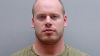 Ryan Wedding habría sido traicionado