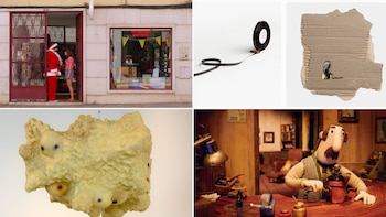 Collage de cuatro imágenes: un hombre vestido de Santa Claus y una niña en la puerta de una tienda, una cinta de video, un hombre pintando en cartón, una escultura con ojos y un personaje animado de plastilina