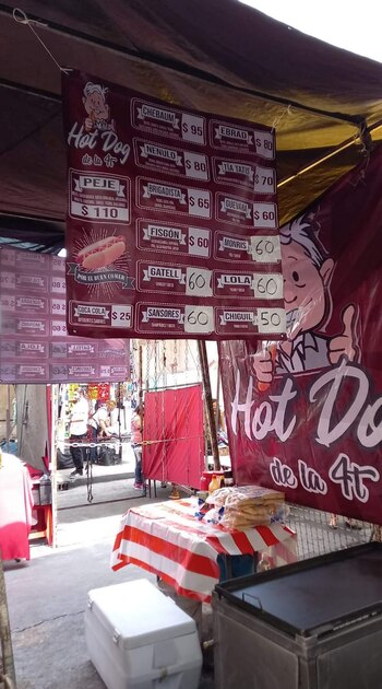 (Foto: Facebook/Hot Dogs Los de