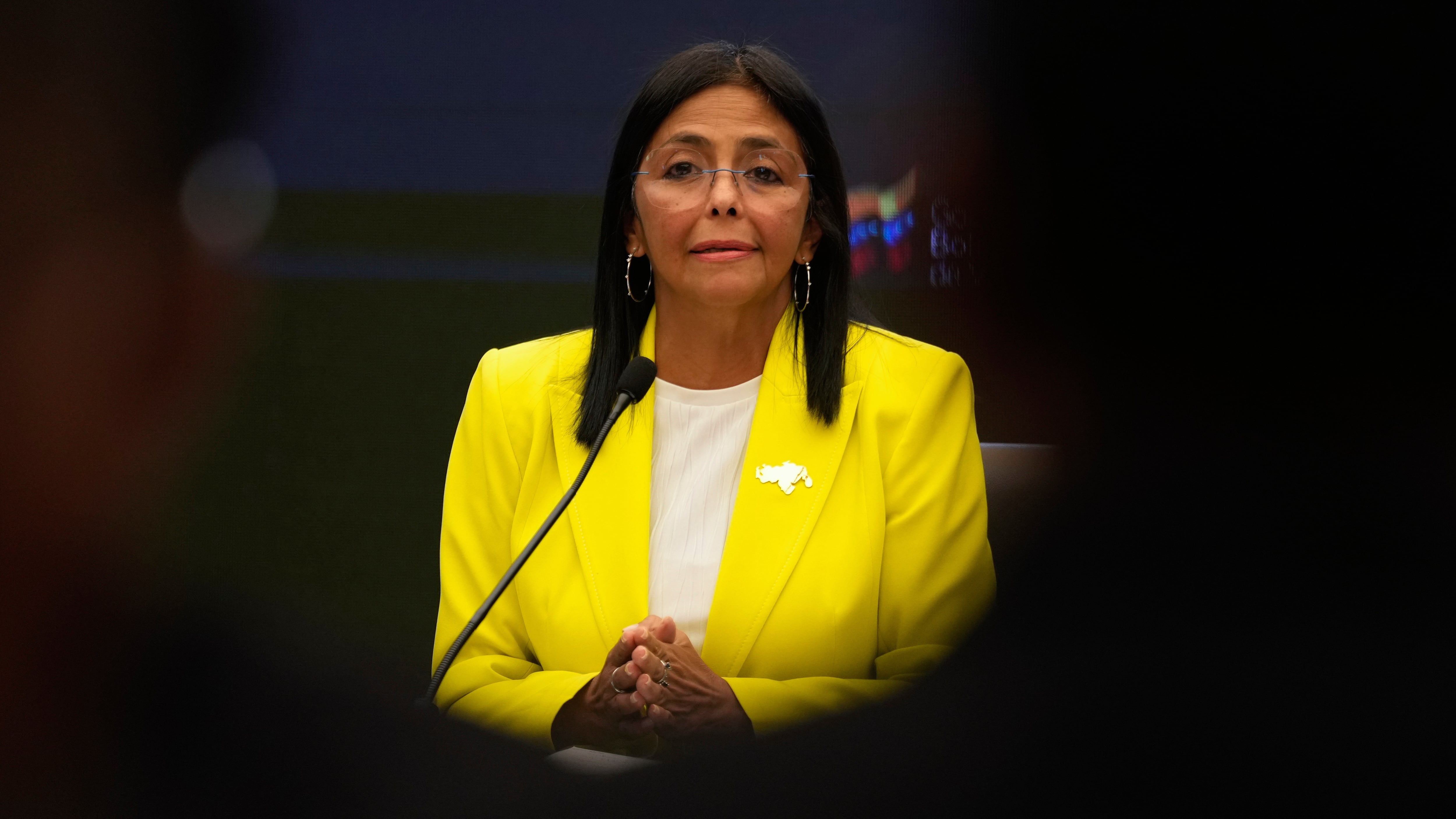 La jefa del régimen de Venezuela, Delcy Rodríguez, durante una reunión de gabinete (AP Foto/Ariana Cubillos, Archivo)
