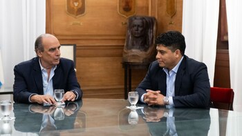 El gobernador Claudio Vidal, con