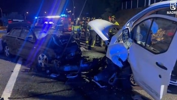 Suc-Cuatro heridos, tres de ellos graves, por un choque en la M-40 entre una furgoneta y un coche que huía de la Policía