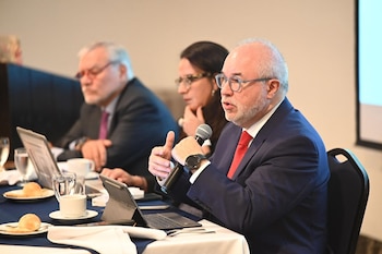 El panel alertó que la criminalización desde el Ministerio Público y la situación del CSU de la Usac debilitan la legitimidad de la elección de autoridades de justicia en Guatemala.