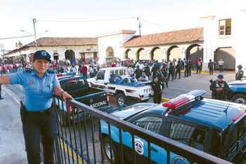La policía nicaragüense no escatima