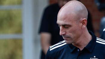 Luis Rubiales durante la recepción