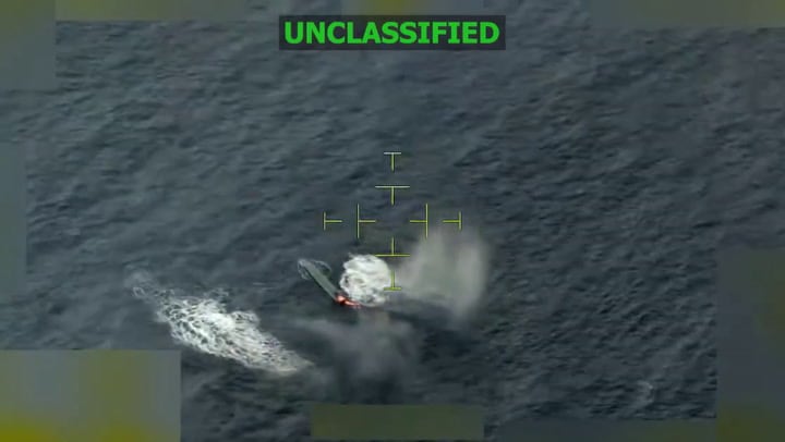 Estados Unidos elimina a narcotraficante en ataque a embarcación en aguas internacionales