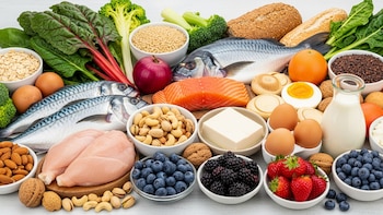 9 alimentos que pueden cambiar la forma de envejecer después de los 60 años