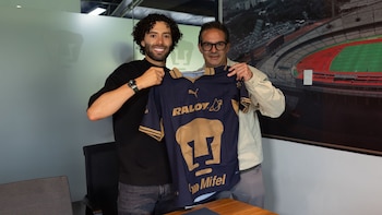 Chino Huerta contactó a Antonio Sancho para volver a Pumas: “Conseguí su número”