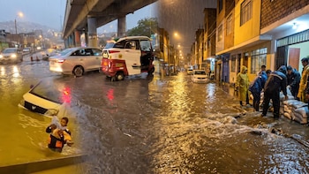 Trabajadores de Lima Sur tendrán hasta dos horas de tolerancia este martes 18 por las lluvias asociadas a la DANA Aníbal