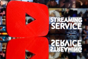 En el 2022, los usuarios de YouTube se inclinaron más por los videos de música urbana.(Reuters/Dado Ruvic)