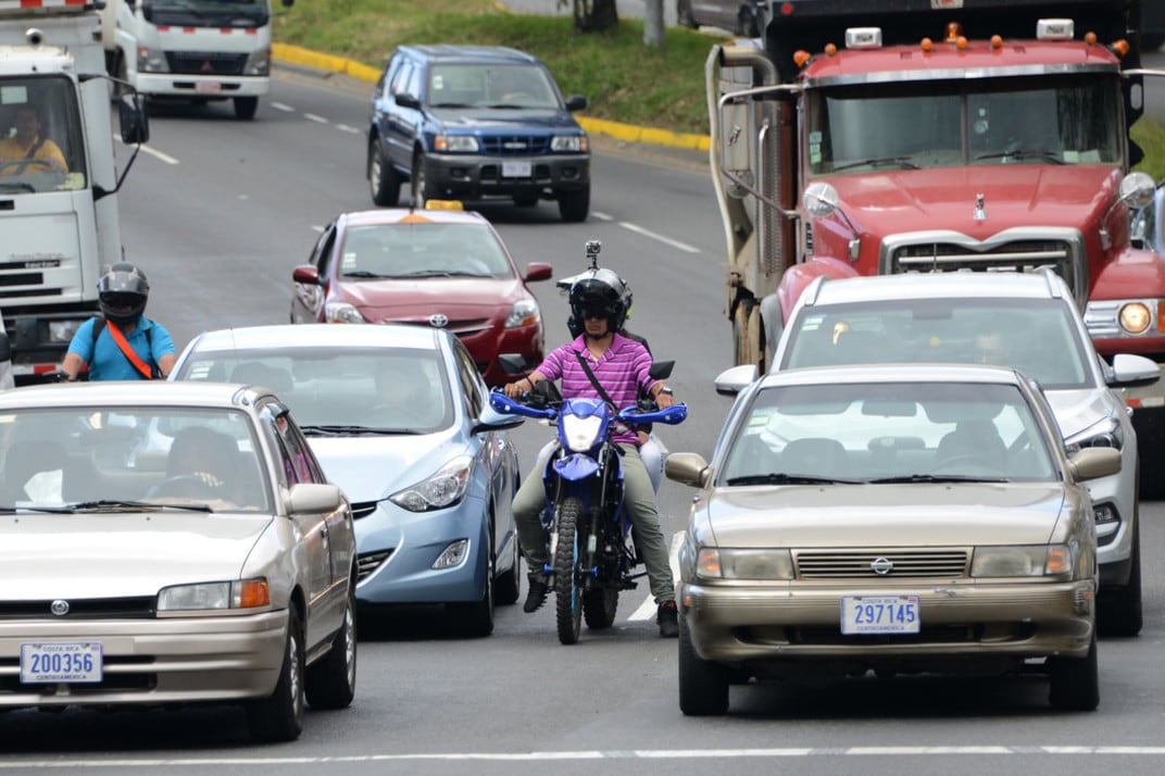 En mayo de 2026, los motociclistas concentraron el 80.4% de los accidentes registrados, con 3,097 casos. Fuente: UCR