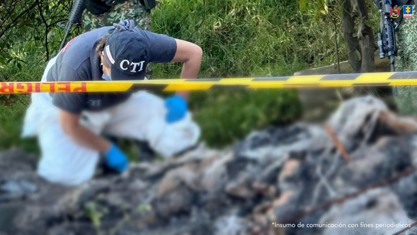 Los peritos judiciales no descartan que puedan haber dos puntos más con restos humanos cerca al punto donde se produjo el hallazgo - crédito Fiscalía General de la Nación