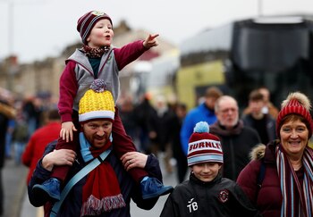 Los aficionados se preparan para