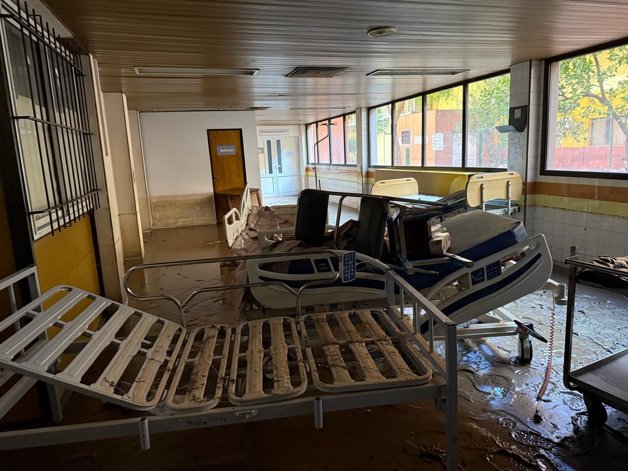 Los destrozos en el centro de salud.