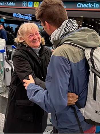 Un reencuentro en Ezeiza y un único sobreviviente: quiénes integraban la familia que falleció en Villa Devoto