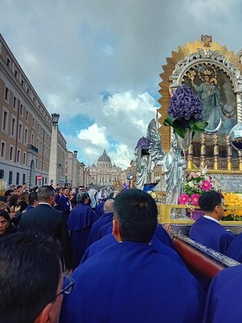 Señor de los Milagros recorre