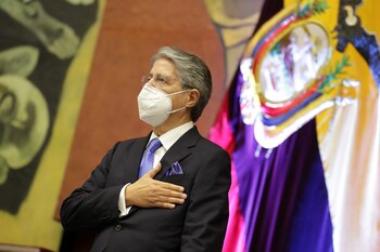 Guillermo Lasso se posesionó como