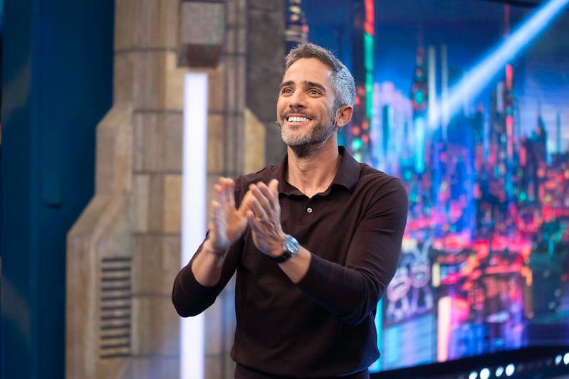 El presentador ha hablado sobre su nueva novela en la entrevista (El Hormiguero)