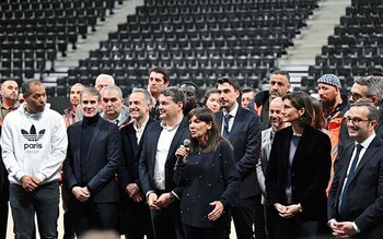 With microphone in hand, Hidalgo