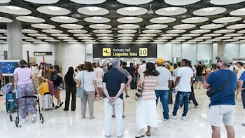 Los aeropuertos españoles de Aena operarán 22.444 vuelos el fin de semana, con control fronterizo con Italia