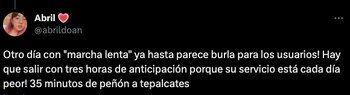 Los pasajeros muestran su desesperación