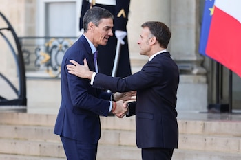 Pedro Sánchez y Emmanuel Macron.