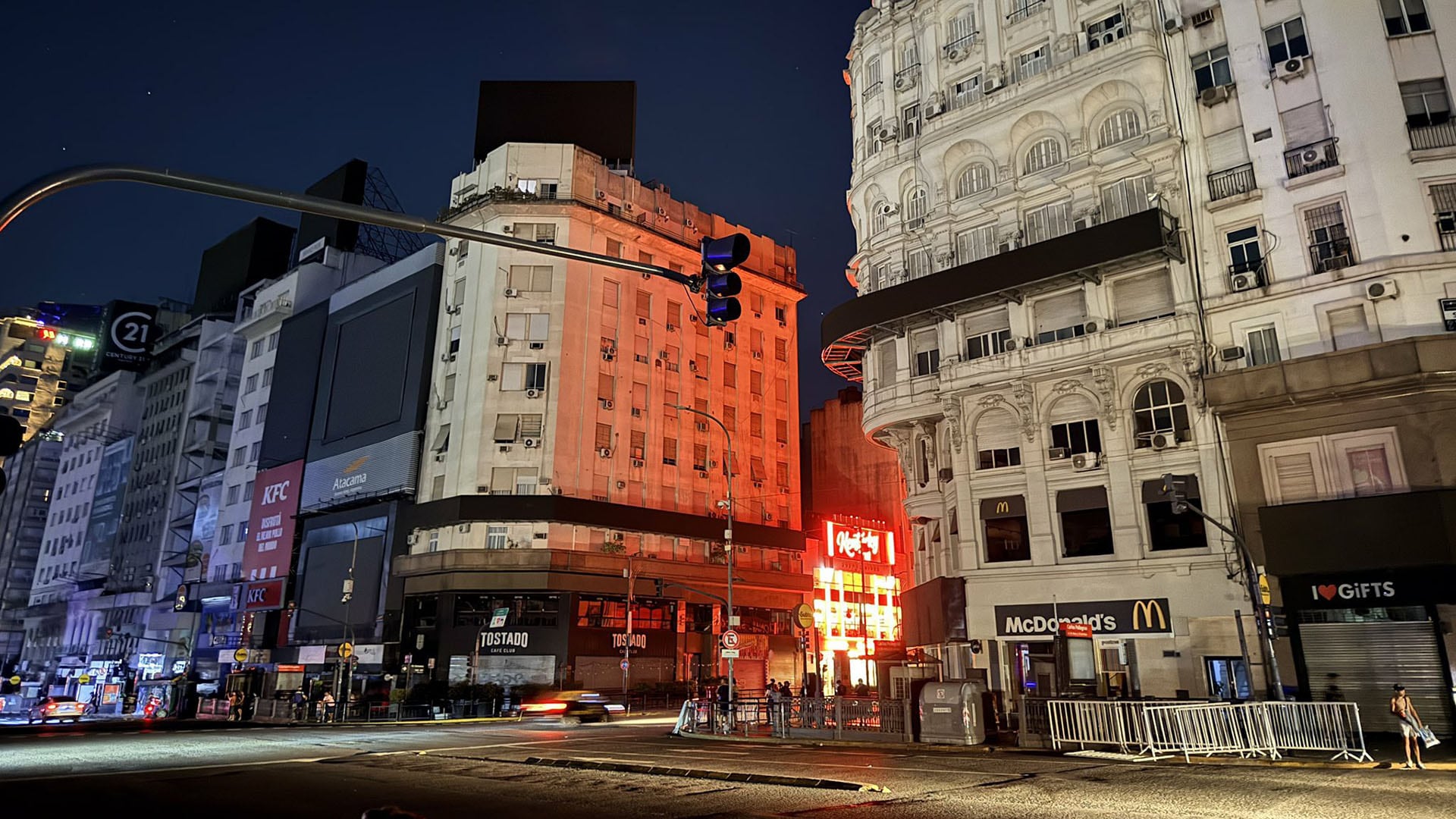 El ENRE informó que más de un millón de hogares resultaron perjudicados por el corte de luz en plena ola de calor (@jorgenicolau_ar)