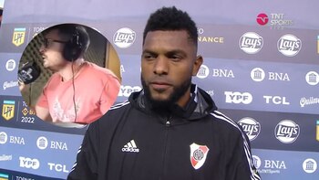 El delantero colombiano marcó en