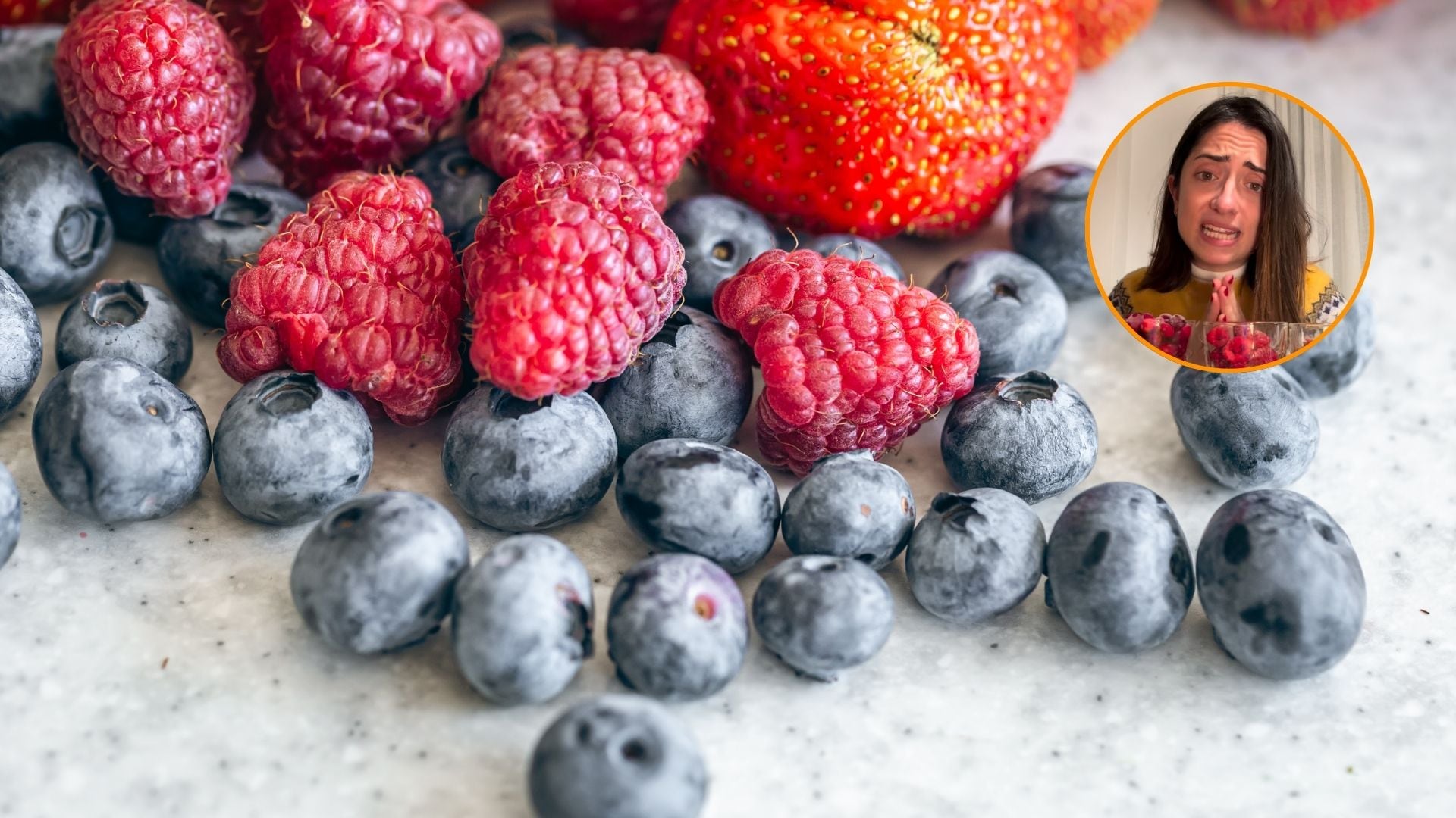 La doctora Sara Marin analiza las distintas opciones de frutas (@uncafecontudoctora / Montaje Infobae)
