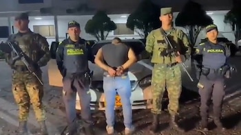 Policía capturó a presunto terrorista con 20 explosivos y un dron cerca de Palmira: se investiga si tendría que ver con la poseesión de De la Espriella