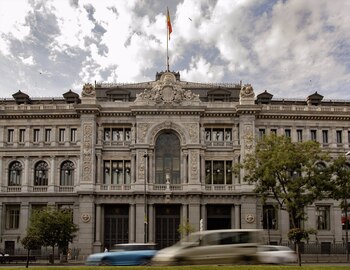 Fachada del Banco de
